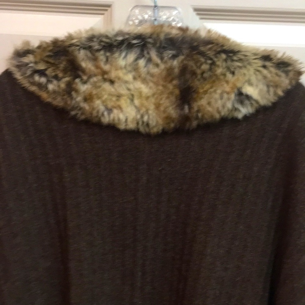 Nordstroms Faux Fur Trimmed Brown Sweater Cape - Picture 7 of 10